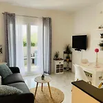 Apartment Green דירה