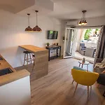 Apartment Green דירה זאדאר