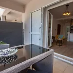 דירה Apartment Green