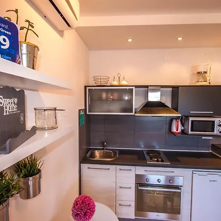 Apartment Green Apartment Zadar