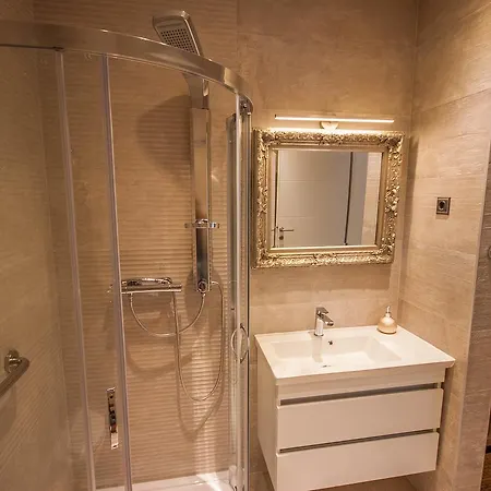 Apartman Apartment Green